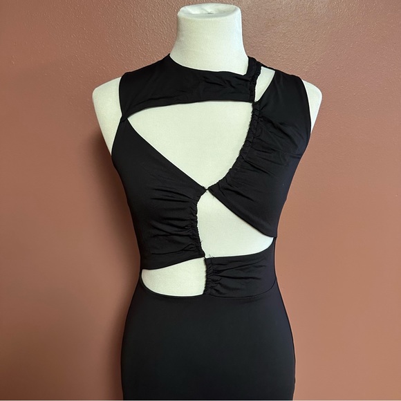 Meshki Midi Dresses Bea Cut Out Midi Dress Black – Womens size medium - Picture 7 of 12